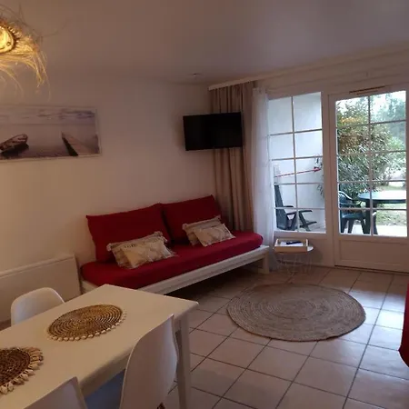 Au Coeur Du Golf, Proche Du Et Velodyssee Apartamento *