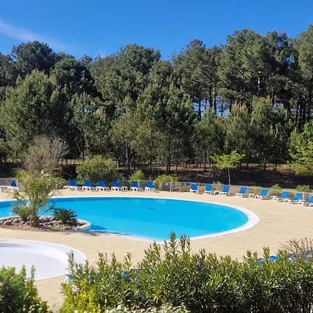 Apartment Au Coeur Du Golf, Proche Du Et Velodyssee