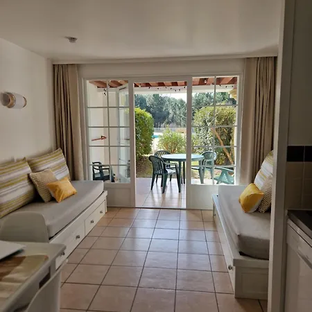 Apartment Au Coeur Du Golf, Proche Du Et Velodyssee Biscarrosse
