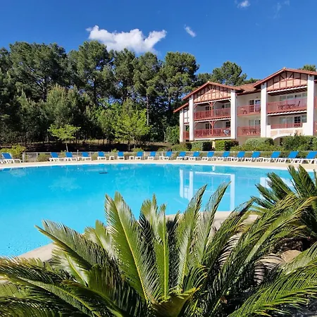 Au Coeur Du Golf, Proche Du Et Velodyssee Apartamento