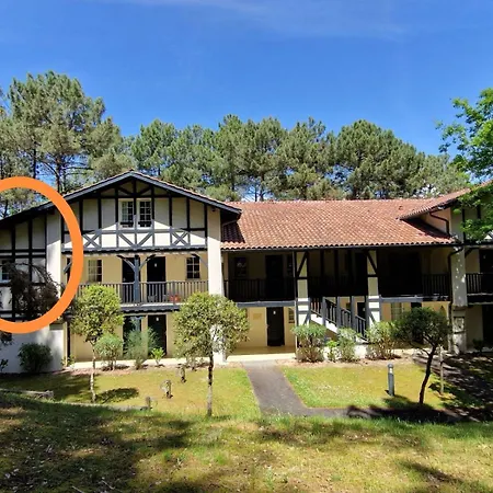Au Coeur Du Golf, Proche Du Et Velodyssee Apartmán